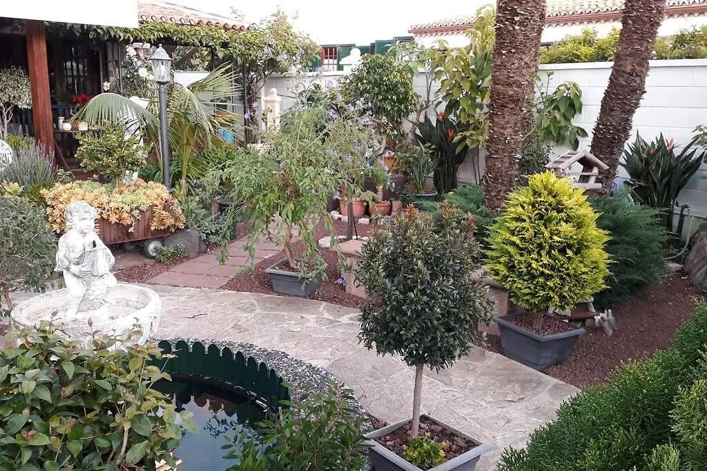 Apartamento Tranquilo En Una Casa Con Jardin La Laguna  0*, La Laguna (Tenerife) Spain
